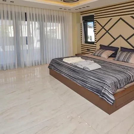 вилла класс люкс Villa *